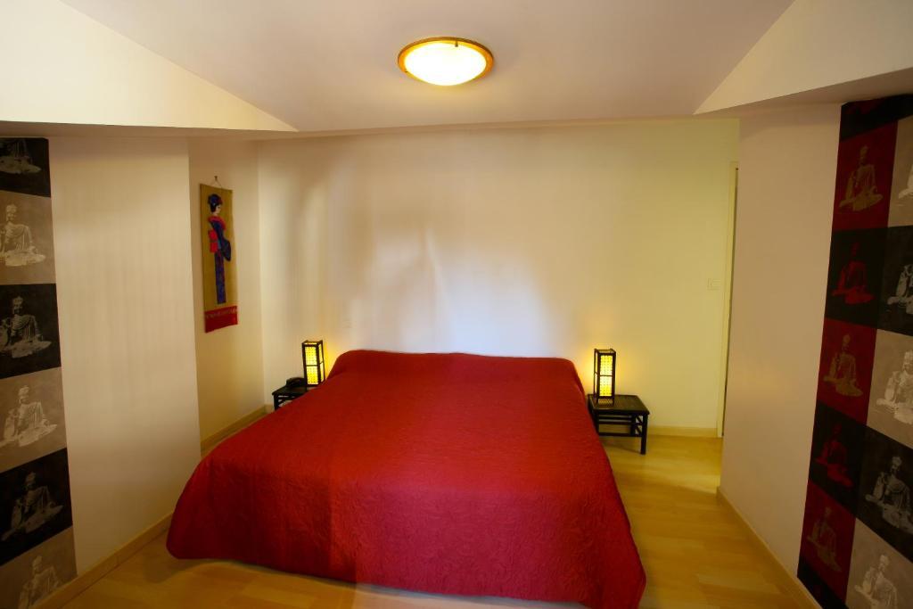 Logis Auberge La Cremaillere Villandraut Værelse billede