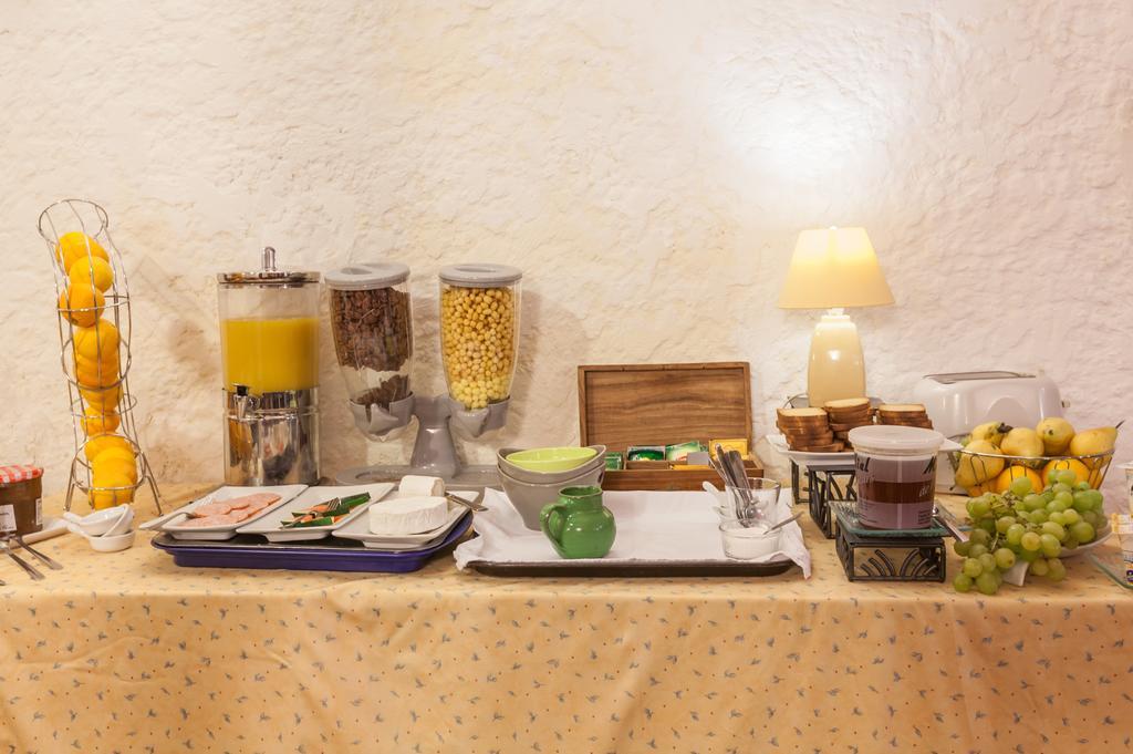 Logis Auberge La Cremaillere Villandraut Eksteriør billede